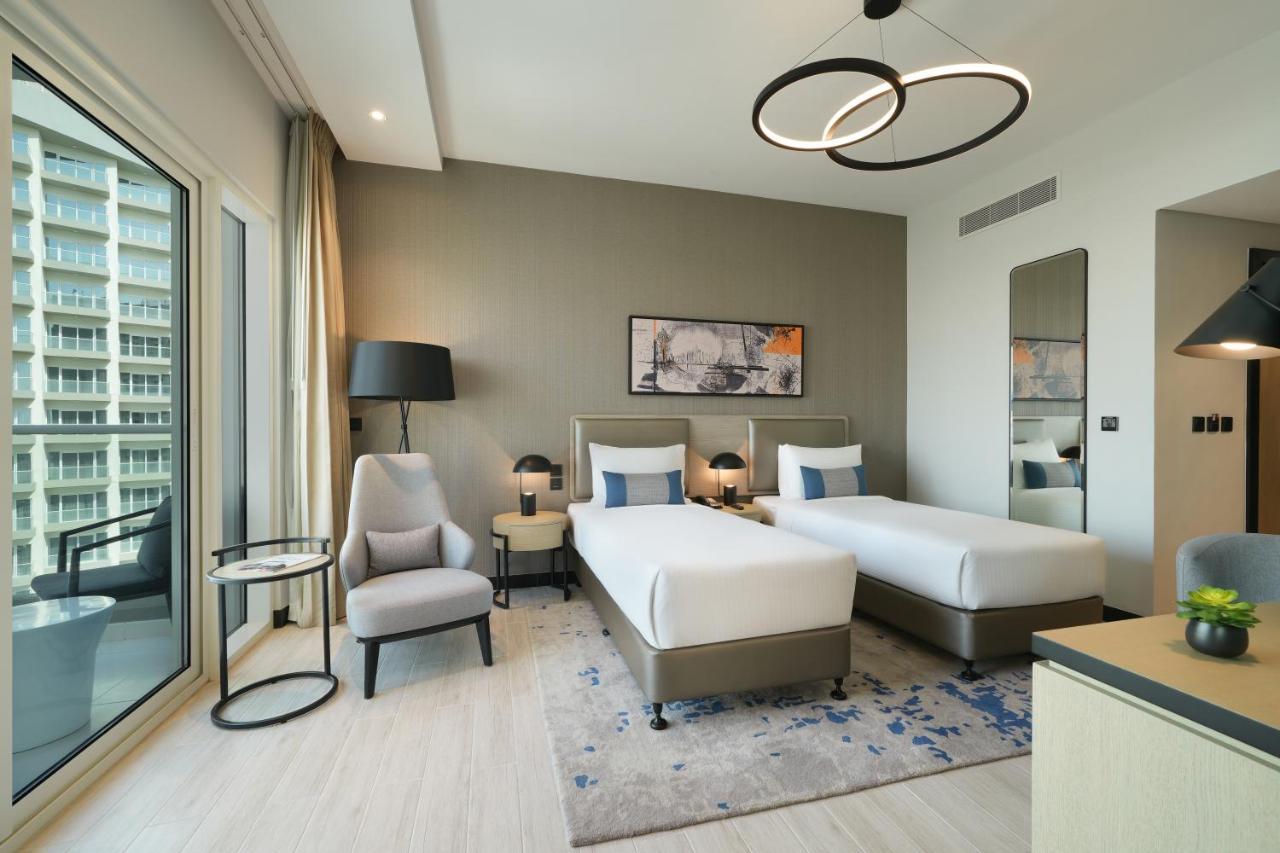 Damac Hills 2 Hotel, An Edge By Rotana Hotel Dubai Exterior photo